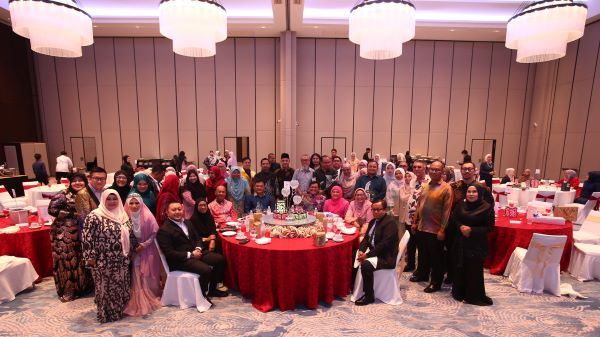 Majlis Makan Malam Gala Sempena Sambutan 25 Tahun UiTM